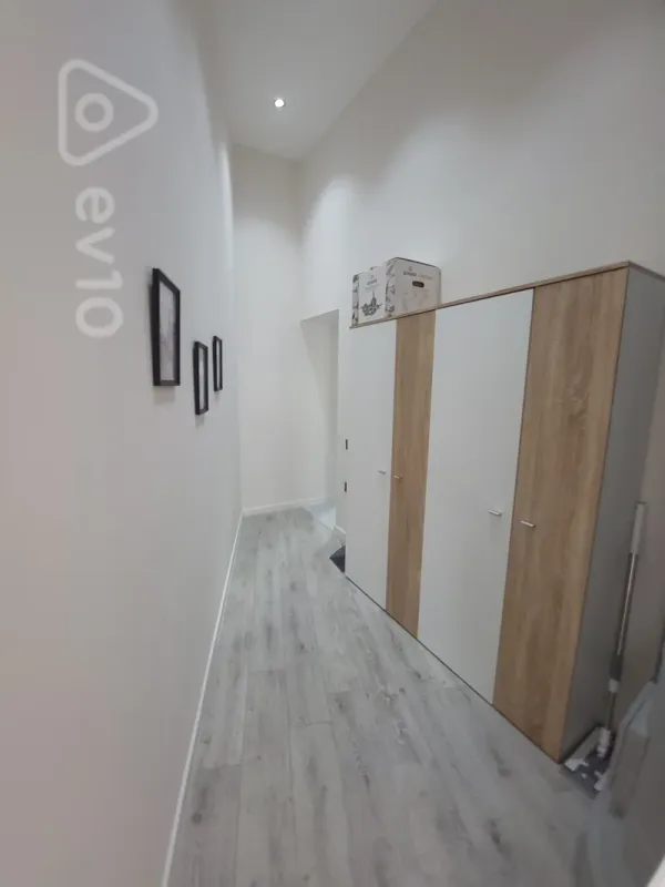 Kirayə verilir 1 otaqlı köhnə tikili 45 m²