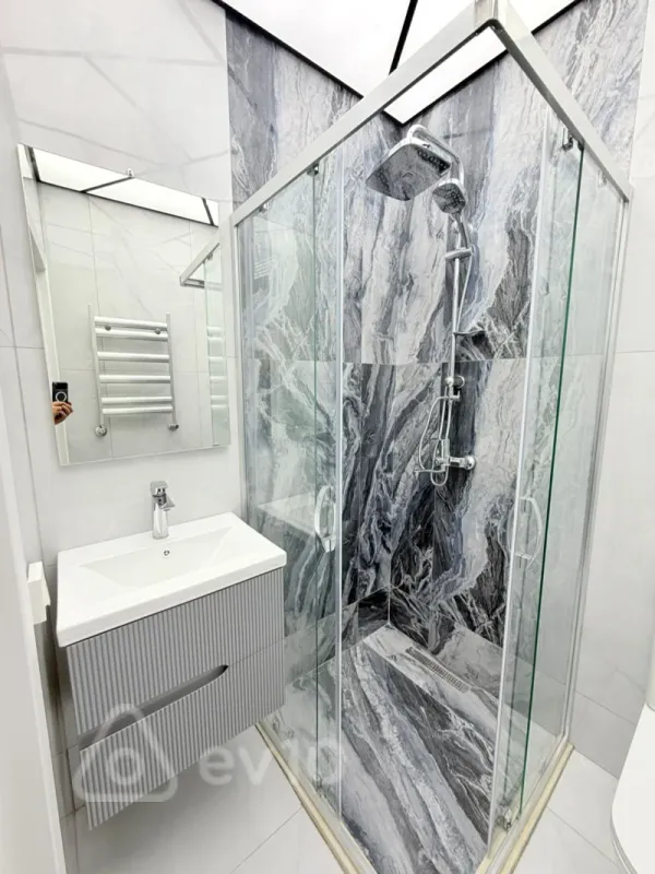 Kirayə verilir 2 otaqlı yeni tikili 50 m²