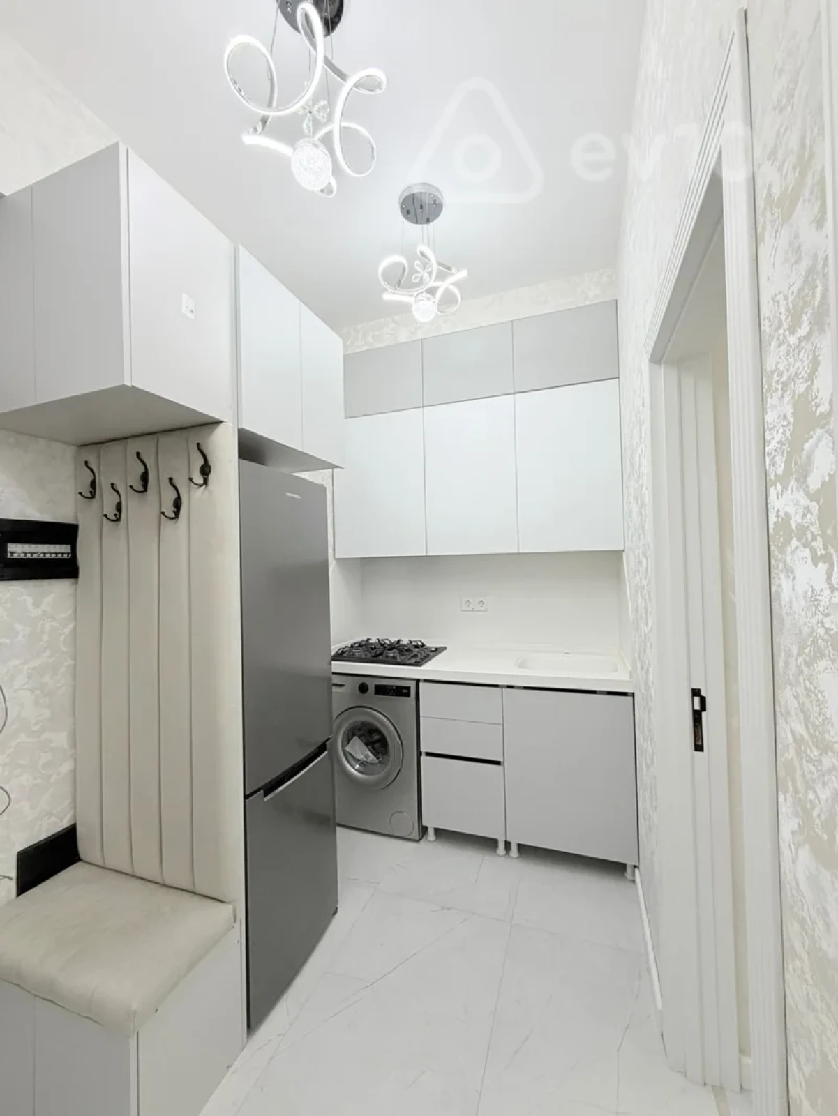 Kirayə verilir 2 otaqlı yeni tikili 50 m²