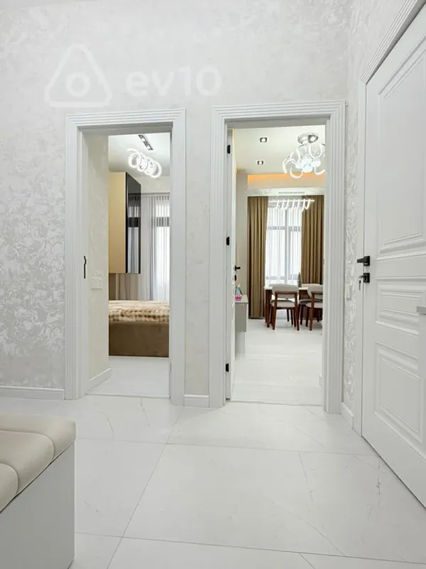 Kirayə verilir 2 otaqlı yeni tikili 50 m²