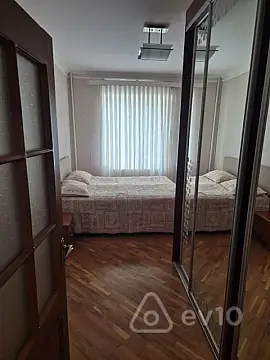 Kirayə verilir 2 otaqlı yeni tikili 85 m²