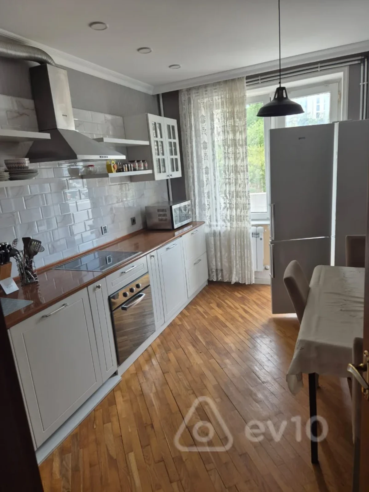 Kirayə verilir 2 otaqlı yeni tikili 85 m²
