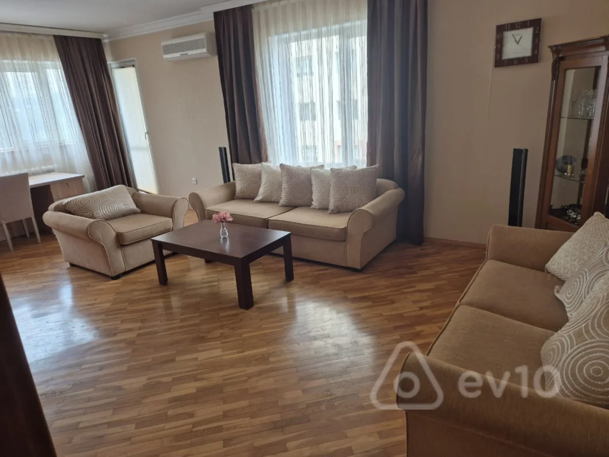 Kirayə verilir 2 otaqlı yeni tikili 85 m²