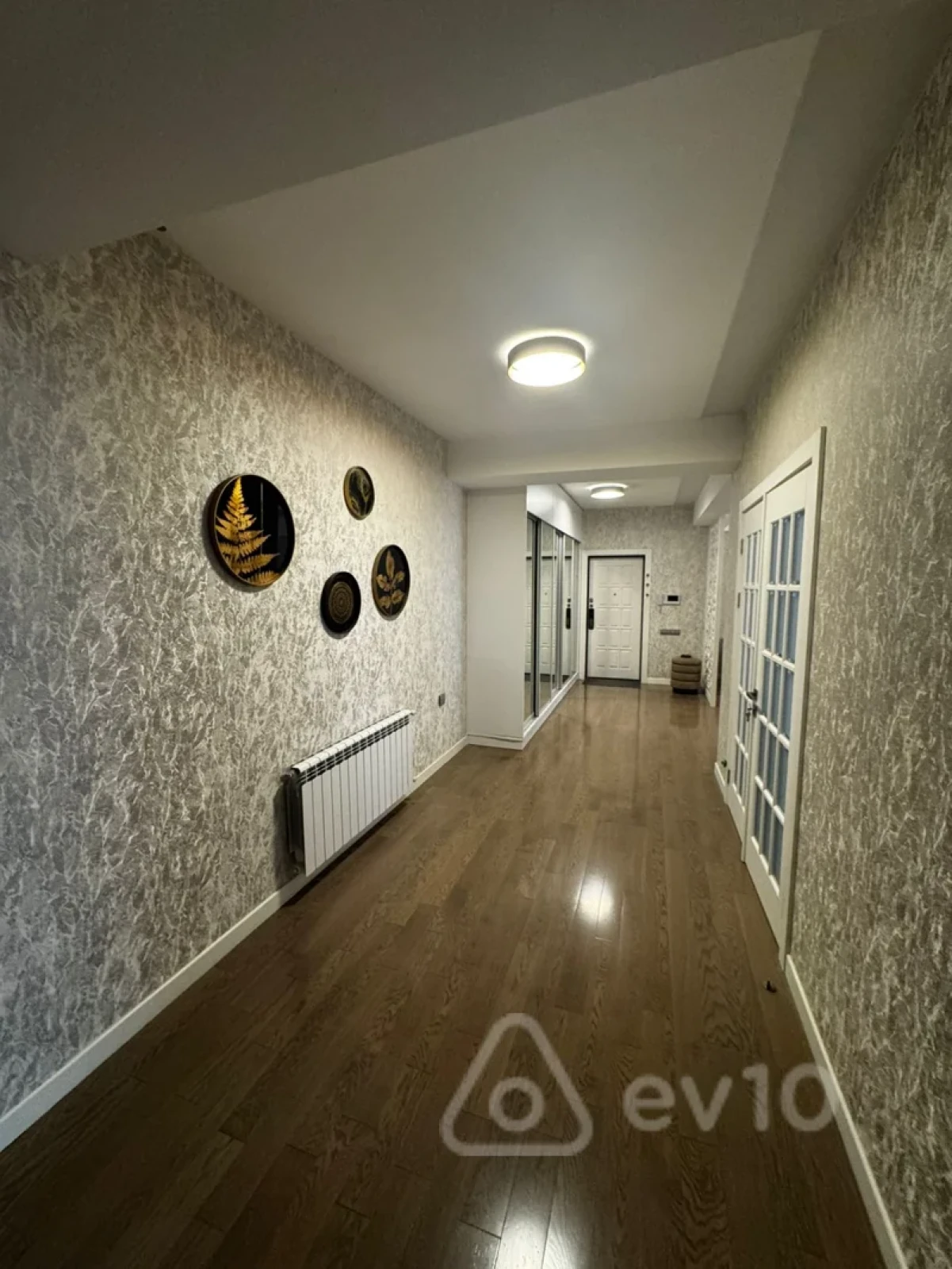 Kirayə verilir 3 otaqlı yeni tikili 130 m²