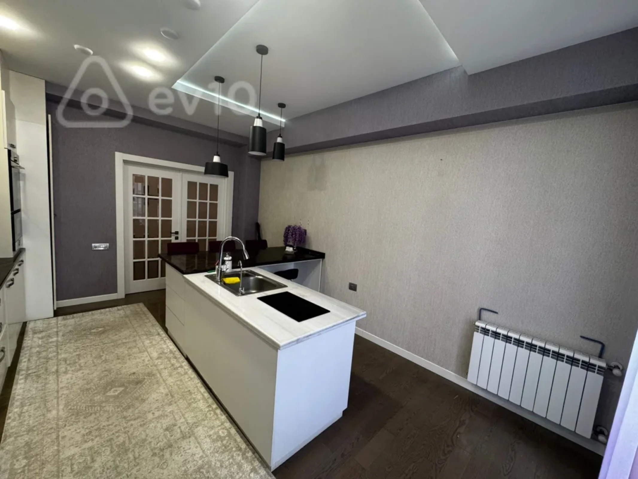 Kirayə verilir 3 otaqlı yeni tikili 130 m²