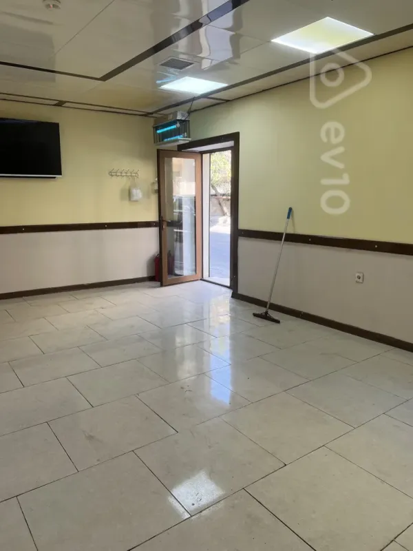 Satılır mənzil 146 m²