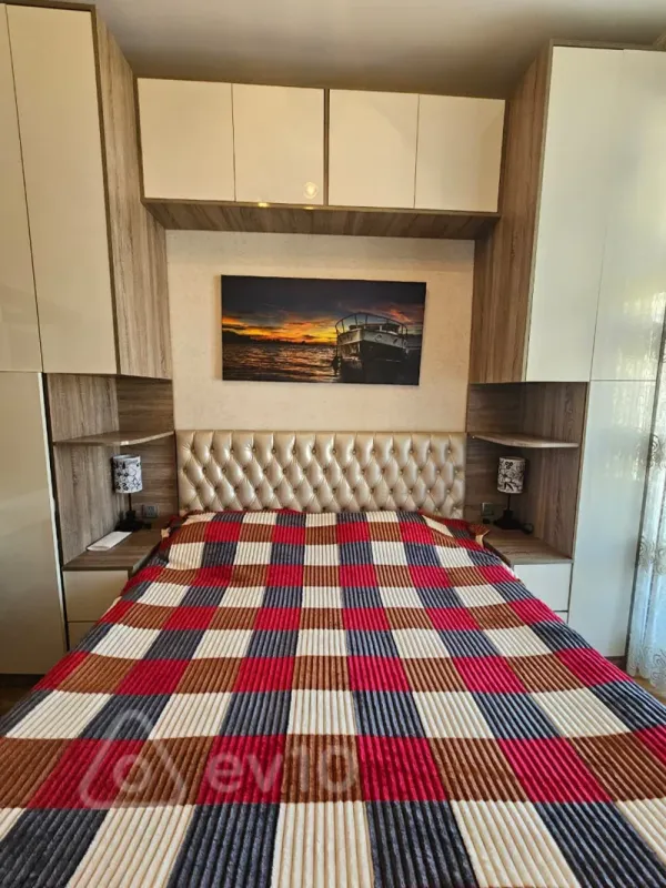 Kirayə verilir 2 otaqlı yeni tikili 50 m²