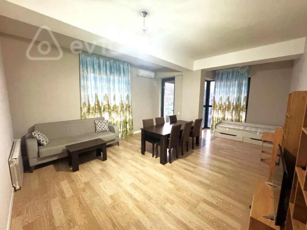 Kirayə verilir 2 otaqlı yeni tikili 90 m²