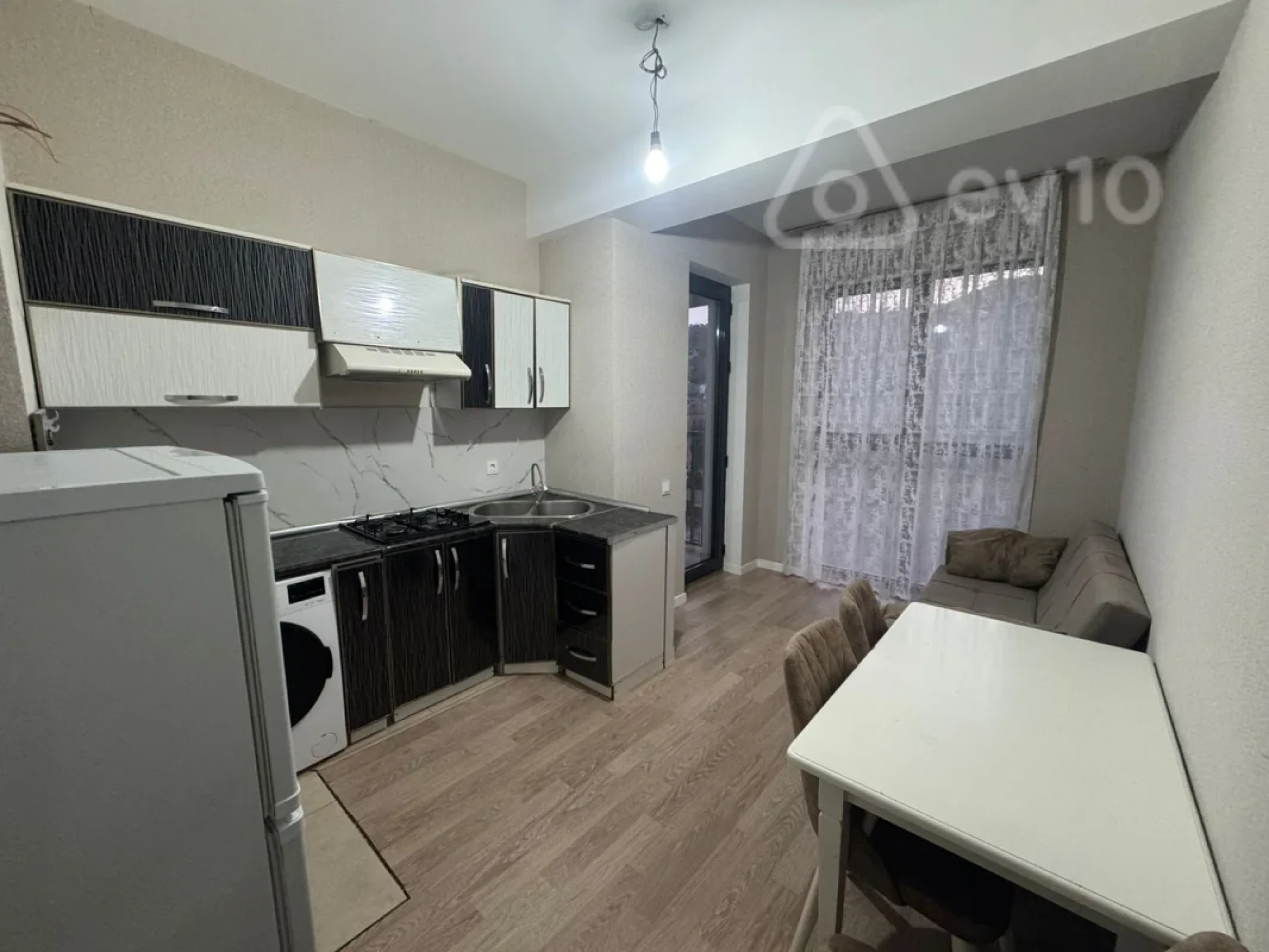 Kirayə verilir 2 otaqlı yeni tikili 90 m²