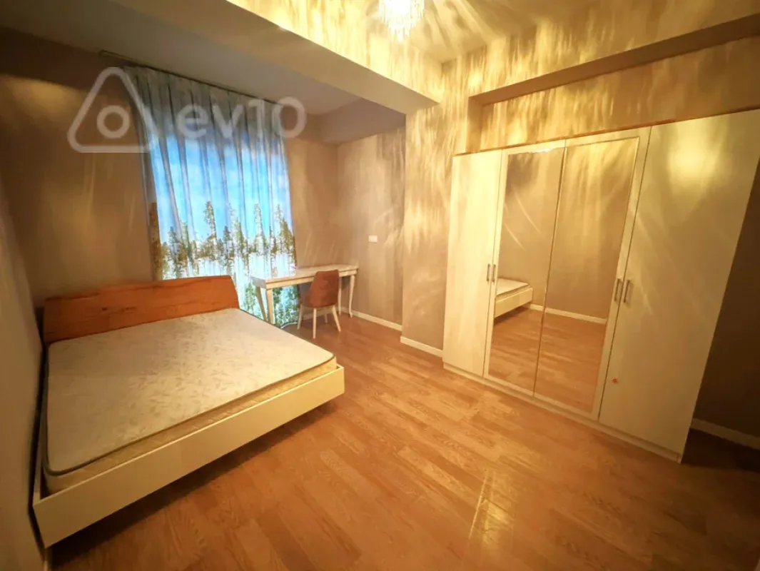 Kirayə verilir 2 otaqlı yeni tikili 90 m²