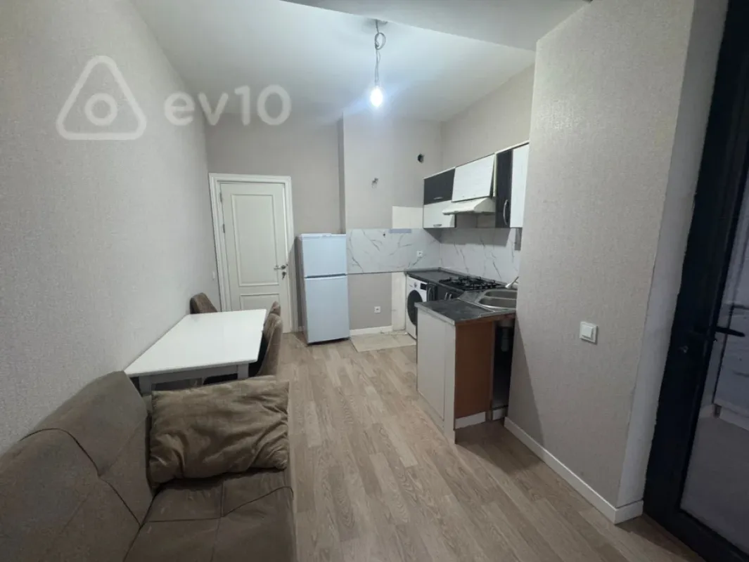 Kirayə verilir 2 otaqlı yeni tikili 90 m²