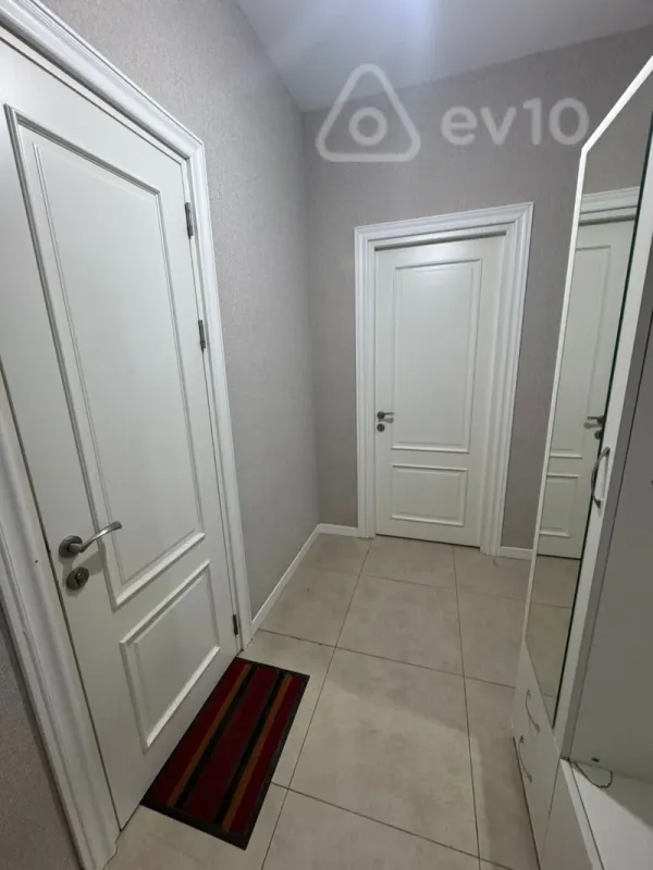 Kirayə verilir 2 otaqlı yeni tikili 90 m²