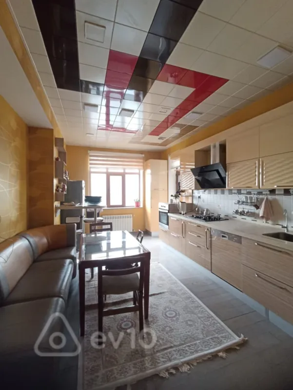 Satılır 4 otaqlı yeni tikili 171 m²