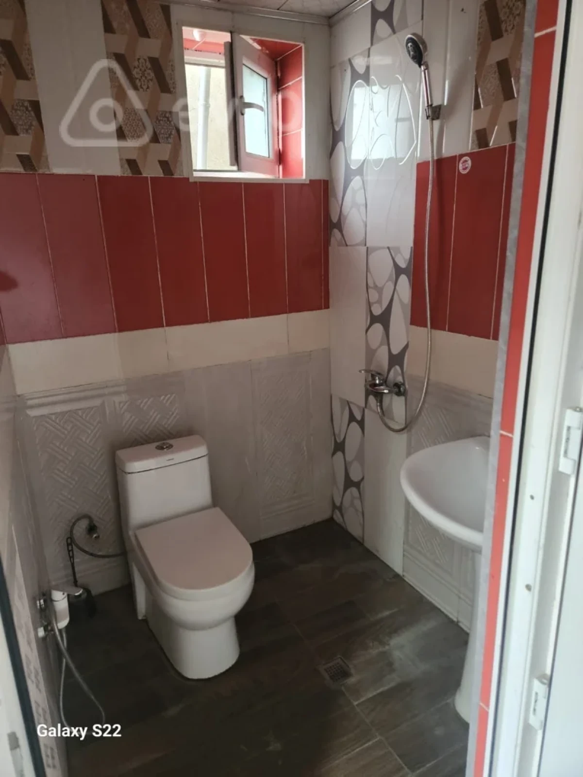 Kirayə verilir 2 otaqlı həyət evi 50 m²