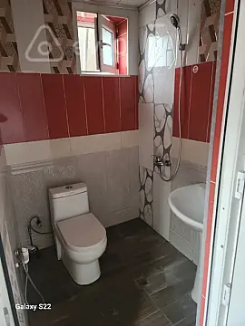 Kirayə verilir 2 otaqlı həyət evi 50 m²