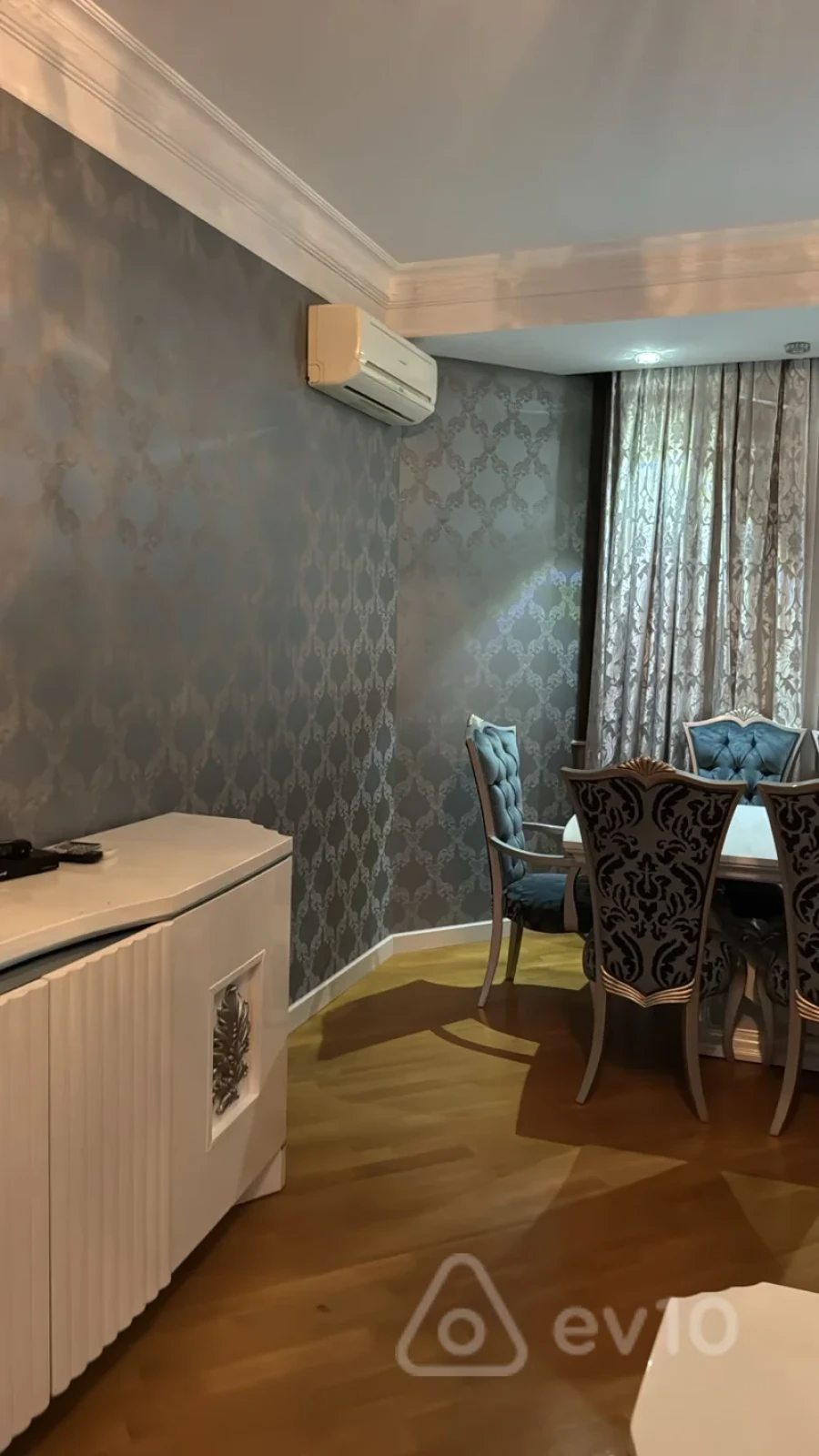 Kirayə verilir 3 otaqlı yeni tikili 95 m²