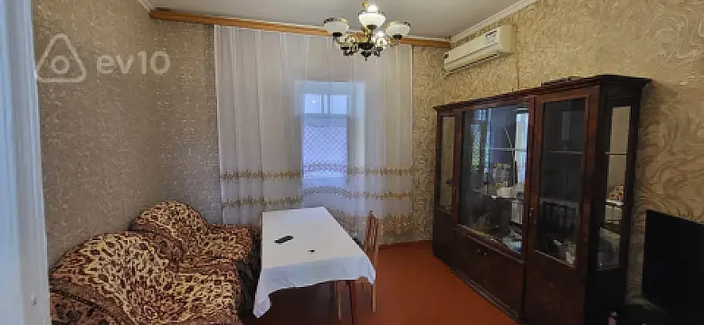 Kirayə verilir 3 otaqlı köhnə tikili 70 m²