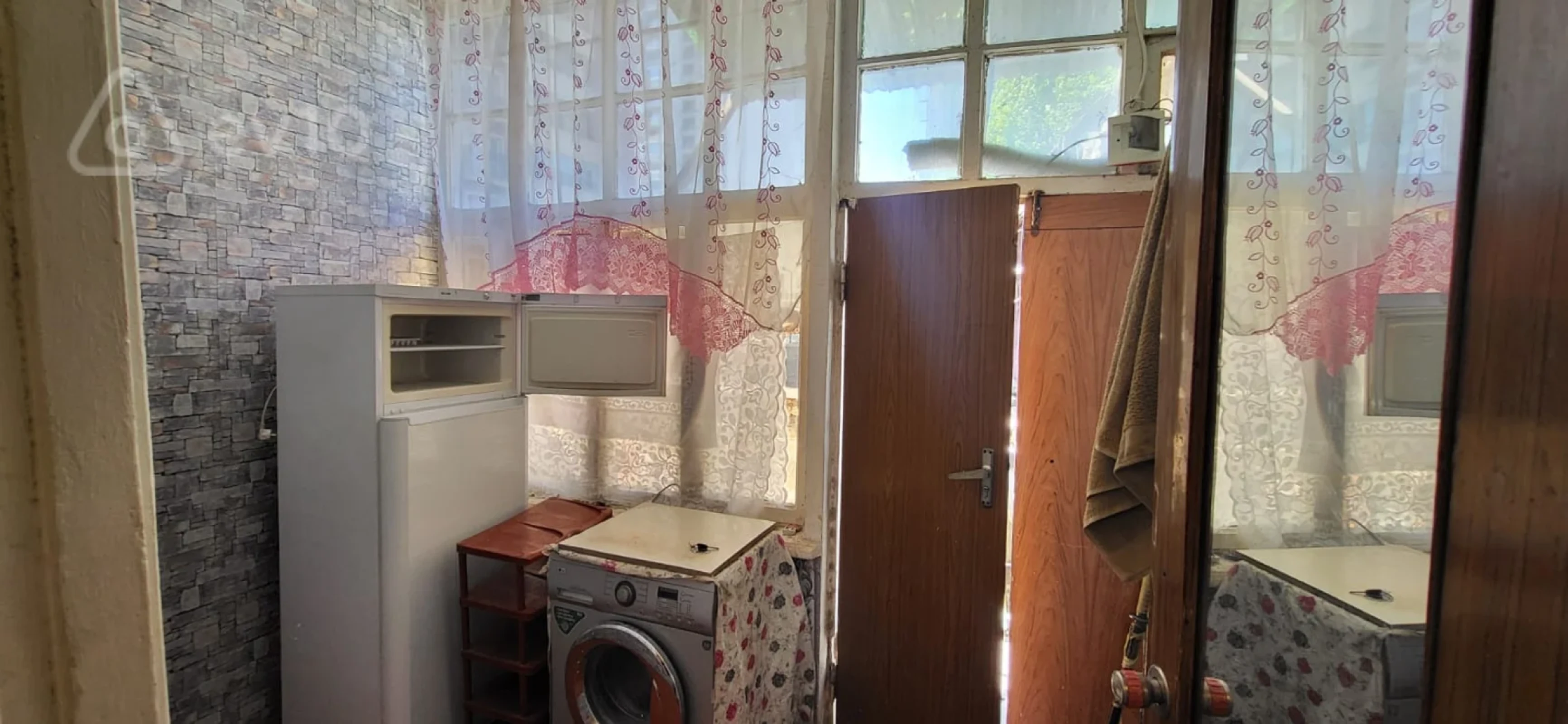 Kirayə verilir 3 otaqlı köhnə tikili 70 m²