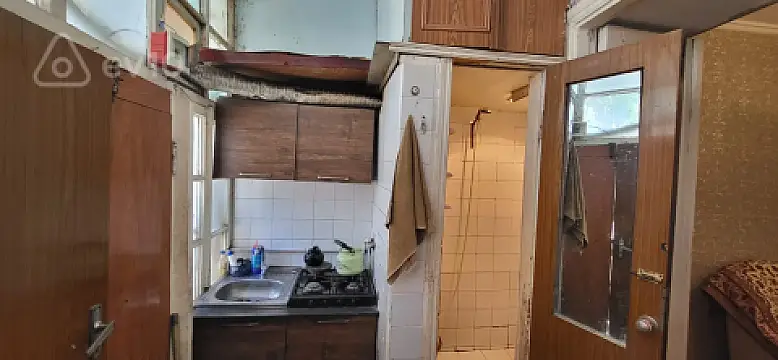 Kirayə verilir 3 otaqlı köhnə tikili 70 m²