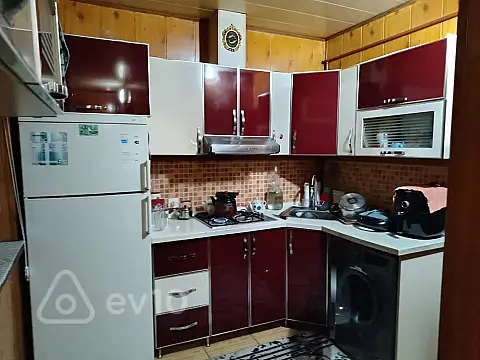 Satılır 5 otaqlı köhnə tikili 110 m²