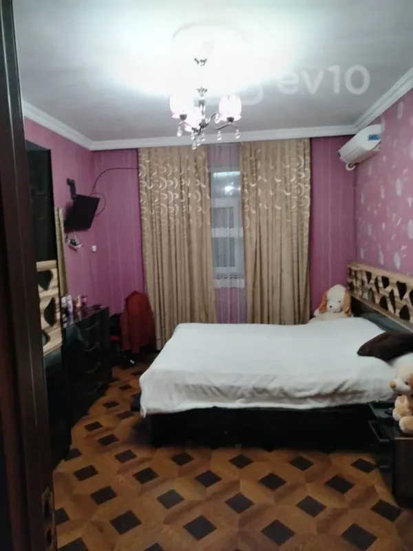 Satılır 5 otaqlı köhnə tikili 110 m²