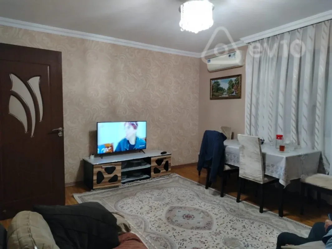 Satılır 5 otaqlı köhnə tikili 110 m²