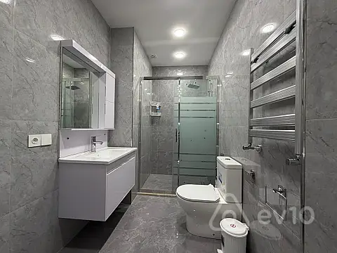 Kirayə verilir 3 otaqlı yeni tikili 100 m²