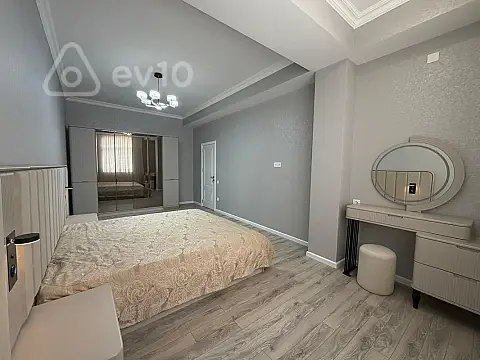 Kirayə verilir 3 otaqlı yeni tikili 100 m²