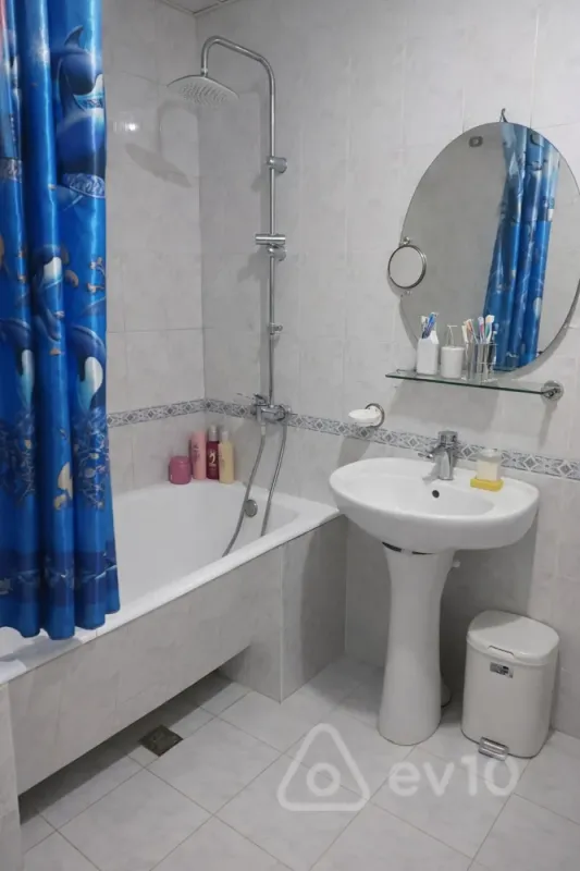 Satılır 2 otaqlı yeni tikili 60 m²