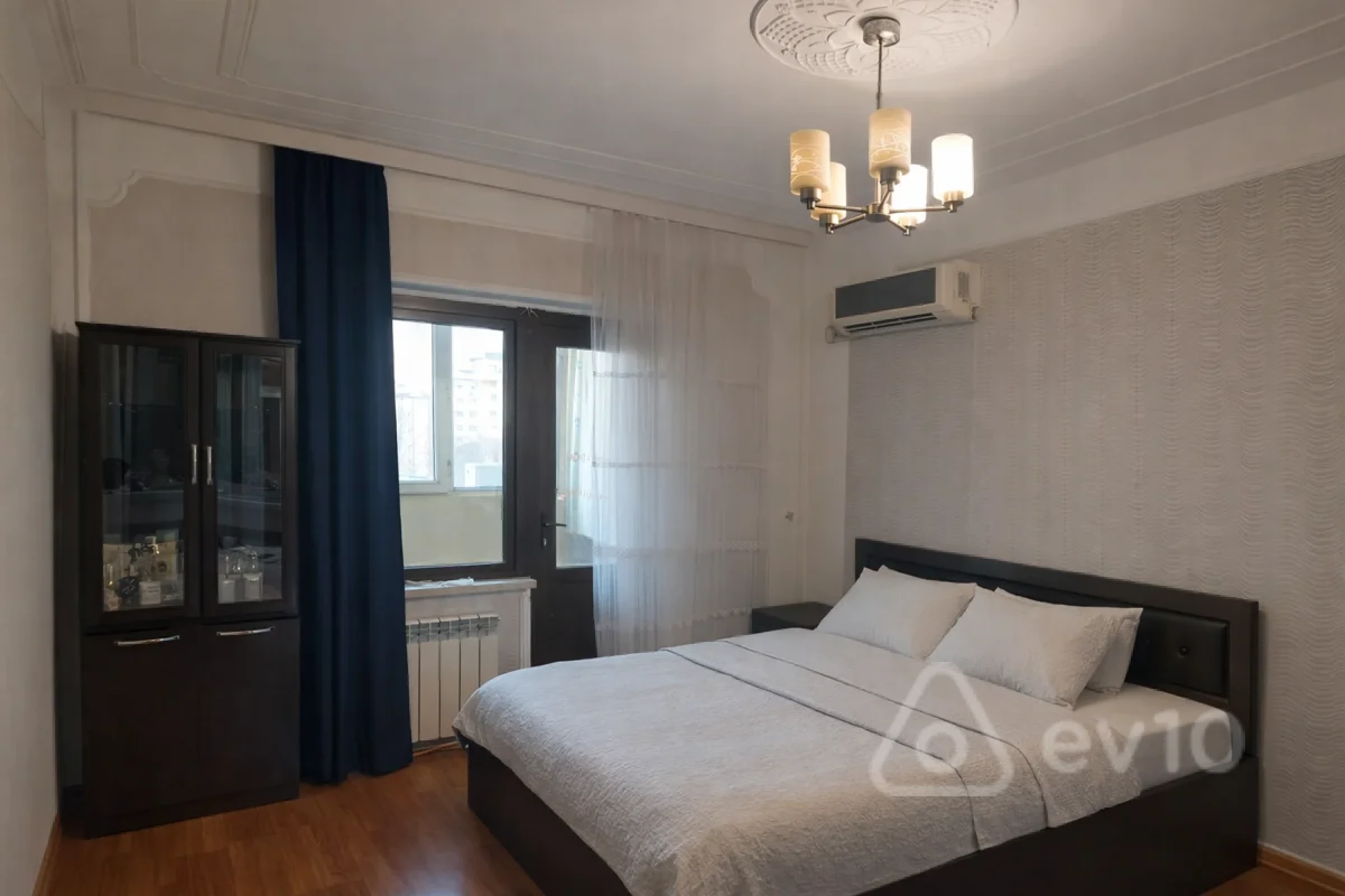 Satılır 2 otaqlı yeni tikili 60 m²