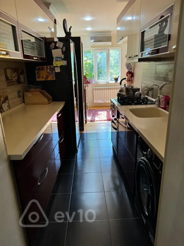 Satılır 3 otaqlı həyət evi 110 m²