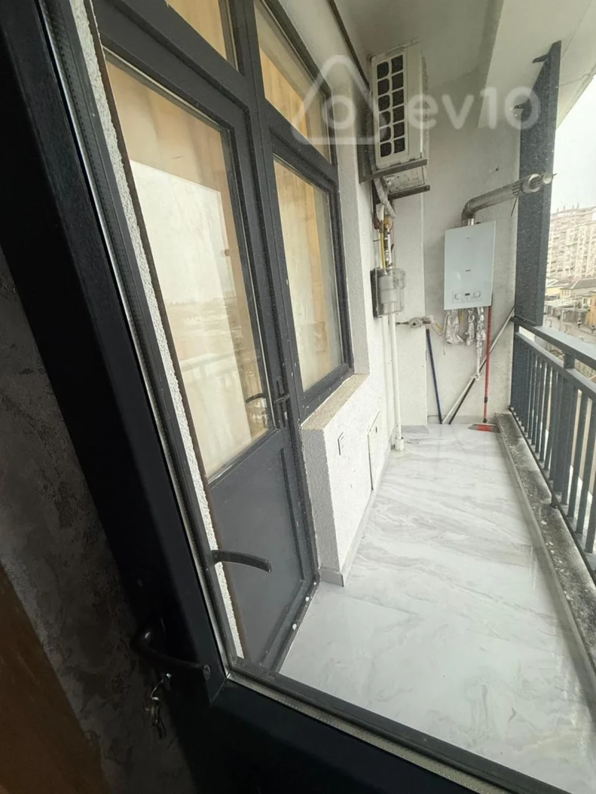 Kirayə verilir 2 otaqlı yeni tikili 50 m²