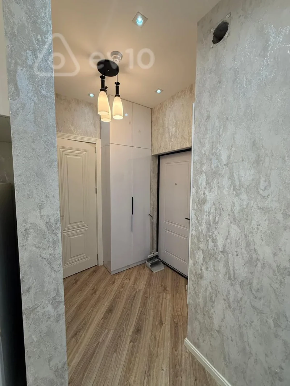 Kirayə verilir 2 otaqlı yeni tikili 50 m²