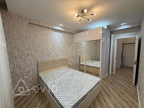 Kirayə verilir 2 otaqlı yeni tikili 50 m²