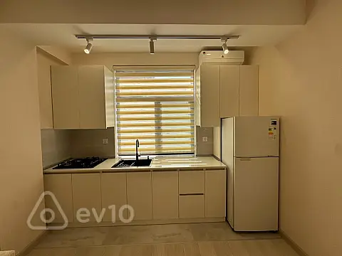 Kirayə verilir 2 otaqlı yeni tikili 55 m²