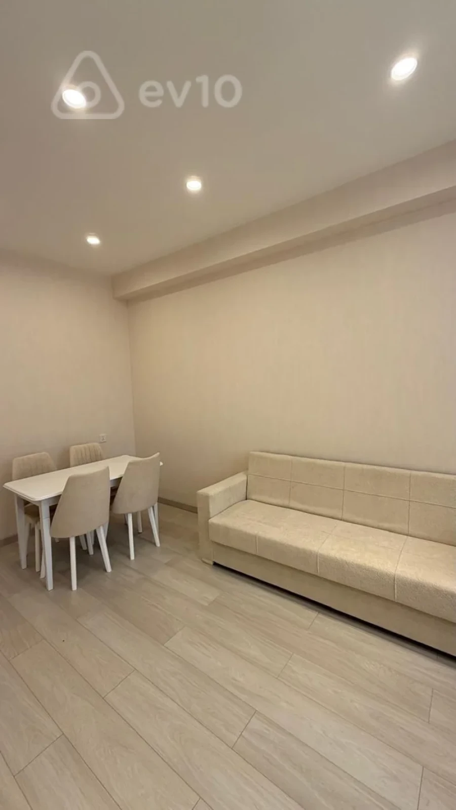 Kirayə verilir 2 otaqlı yeni tikili 55 m²
