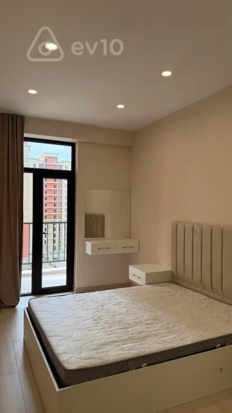 Kirayə verilir 2 otaqlı yeni tikili 55 m²