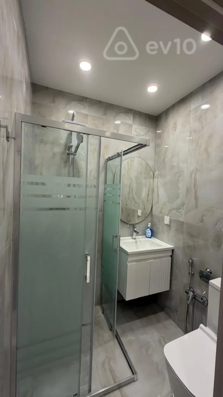 Kirayə verilir 2 otaqlı yeni tikili 55 m²