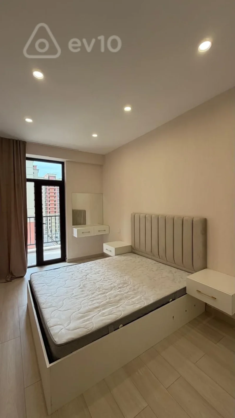 Kirayə verilir 2 otaqlı yeni tikili 55 m²