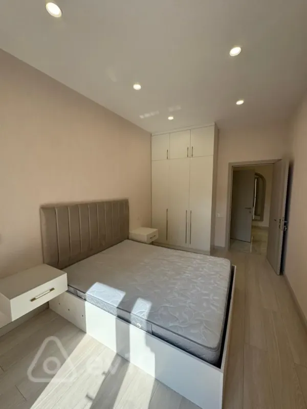 Kirayə verilir 2 otaqlı yeni tikili 55 m²