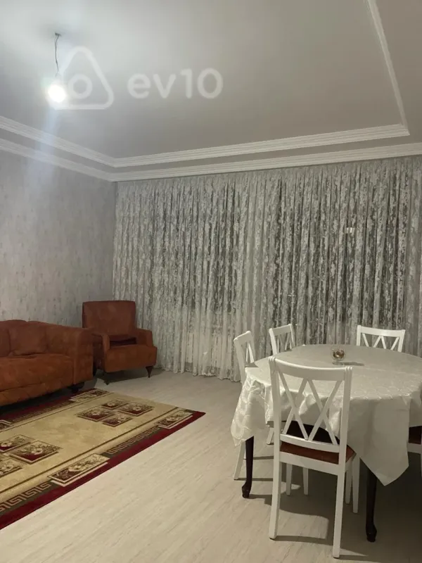 Kirayə verilir 3 otaqlı yeni tikili 95 m²