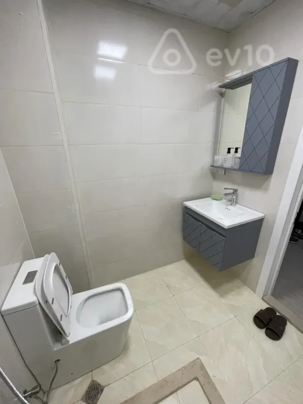 Kirayə verilir 3 otaqlı yeni tikili 95 m²