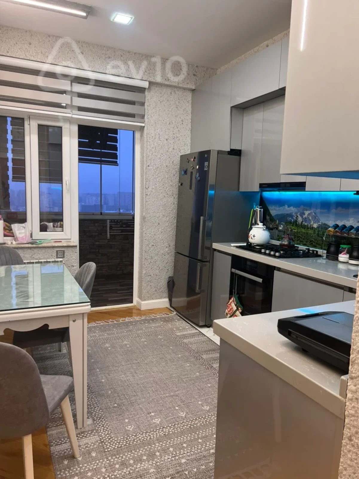 Kirayə verilir 3 otaqlı yeni tikili 110 m²