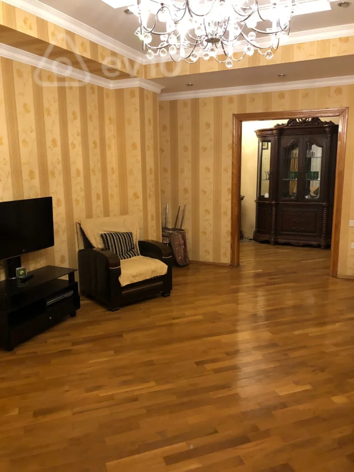 Kirayə verilir 3 otaqlı yeni tikili 120 m²