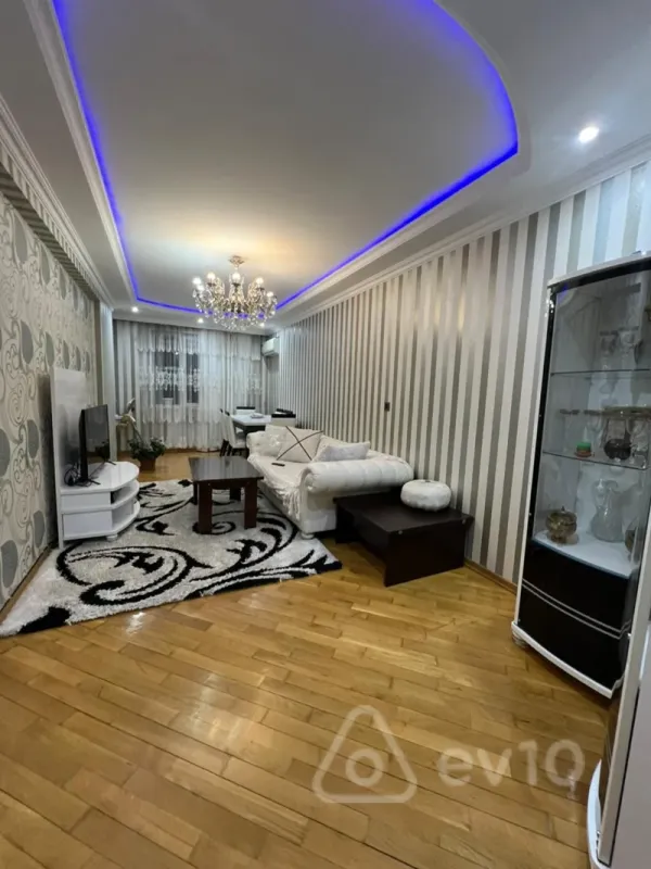 Satılır 3 otaqlı yeni tikili 112 m²