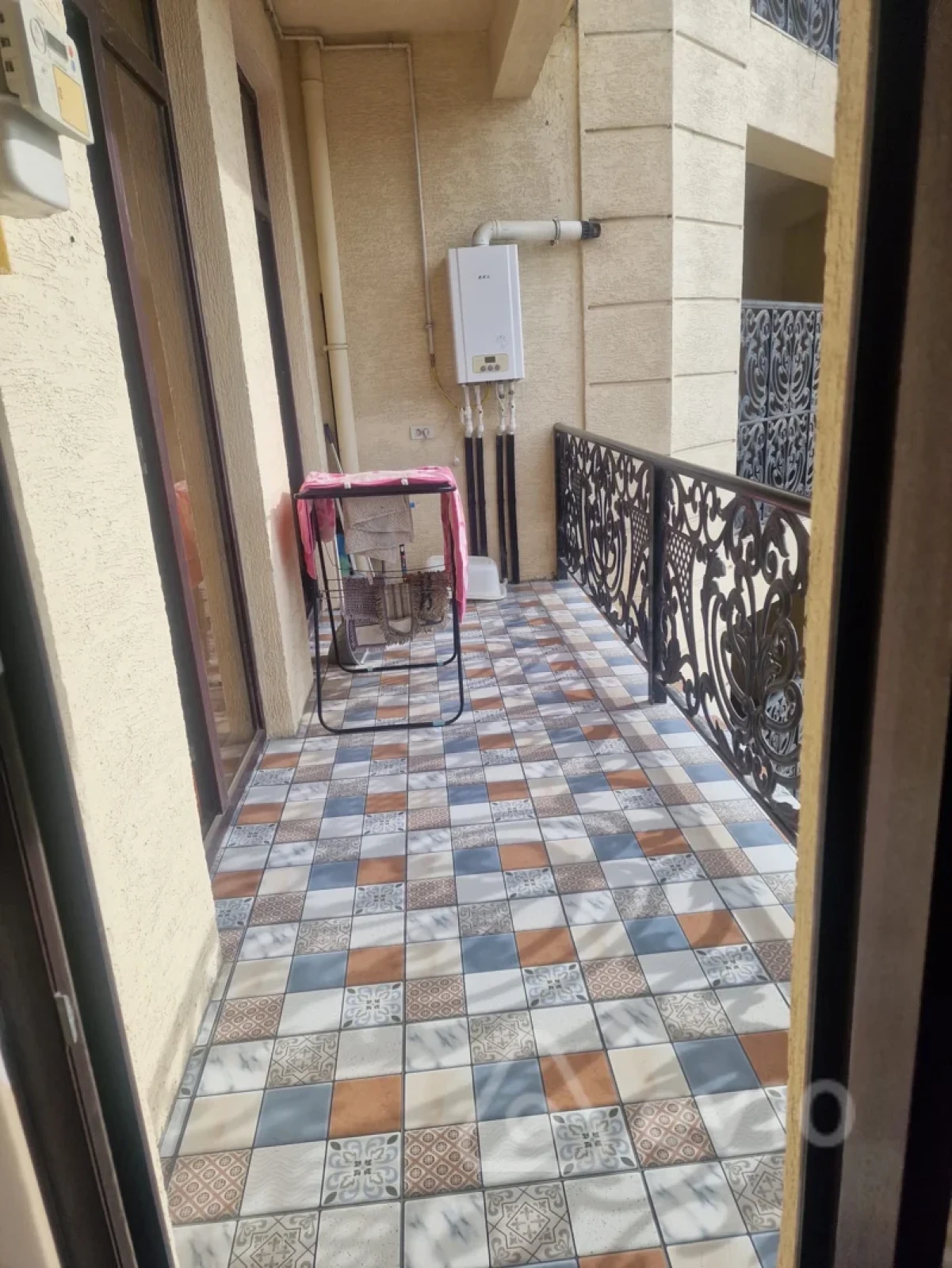 Kirayə verilir 3 otaqlı yeni tikili 93.5 m²