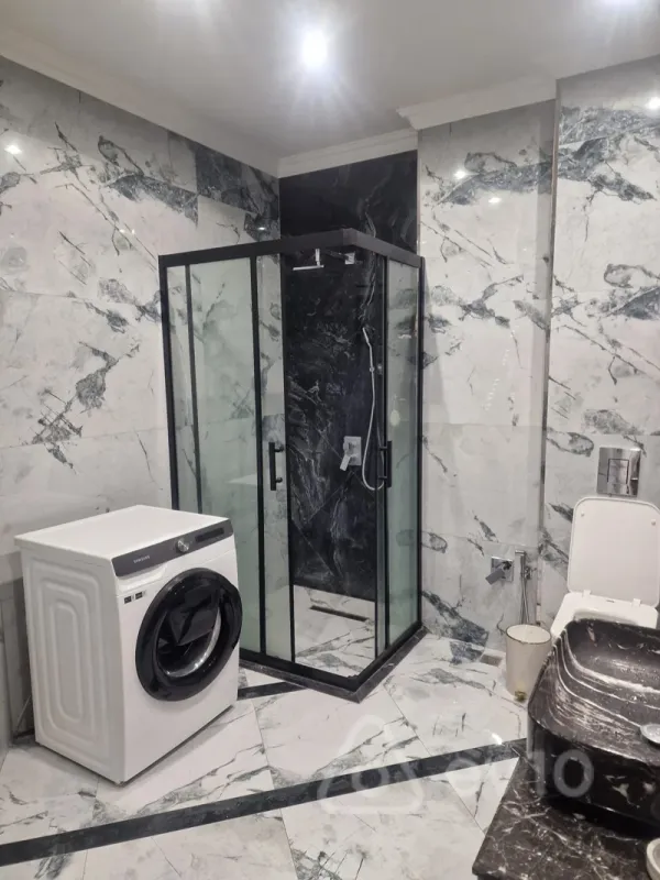 Kirayə verilir 3 otaqlı yeni tikili 93.5 m²