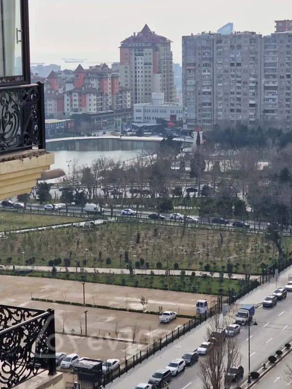 Kirayə verilir 3 otaqlı yeni tikili 93.5 m²