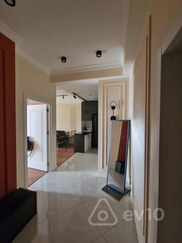 Kirayə verilir 3 otaqlı yeni tikili 93.5 m²