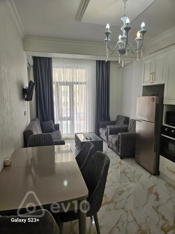Kirayə verilir 2 otaqlı yeni tikili 55 m²